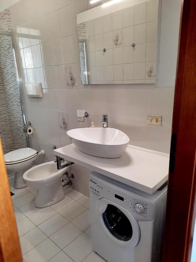 Appartement 200 passi à Cannero Riviera Extérieur photo